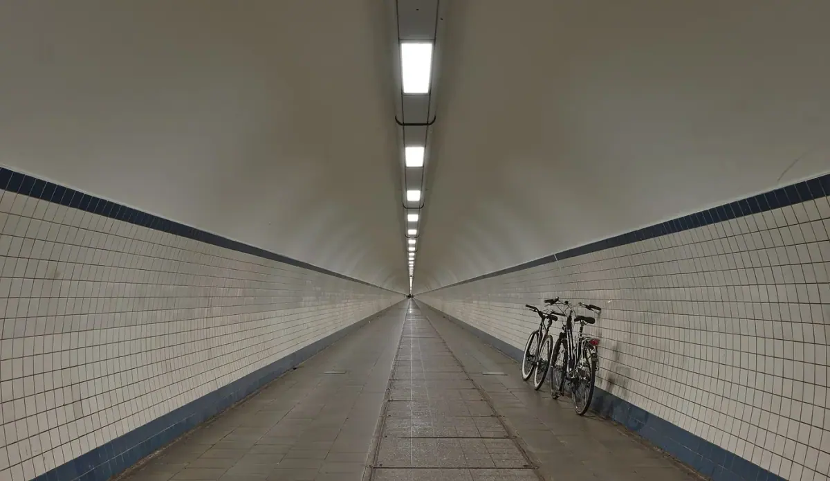 Anvers: Sint-Annatunnel (Yaya Tüneli)
