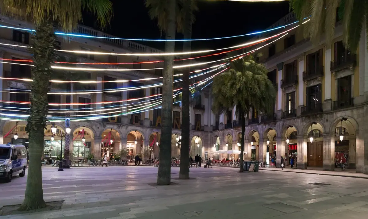 Barselona: Plaça Reial