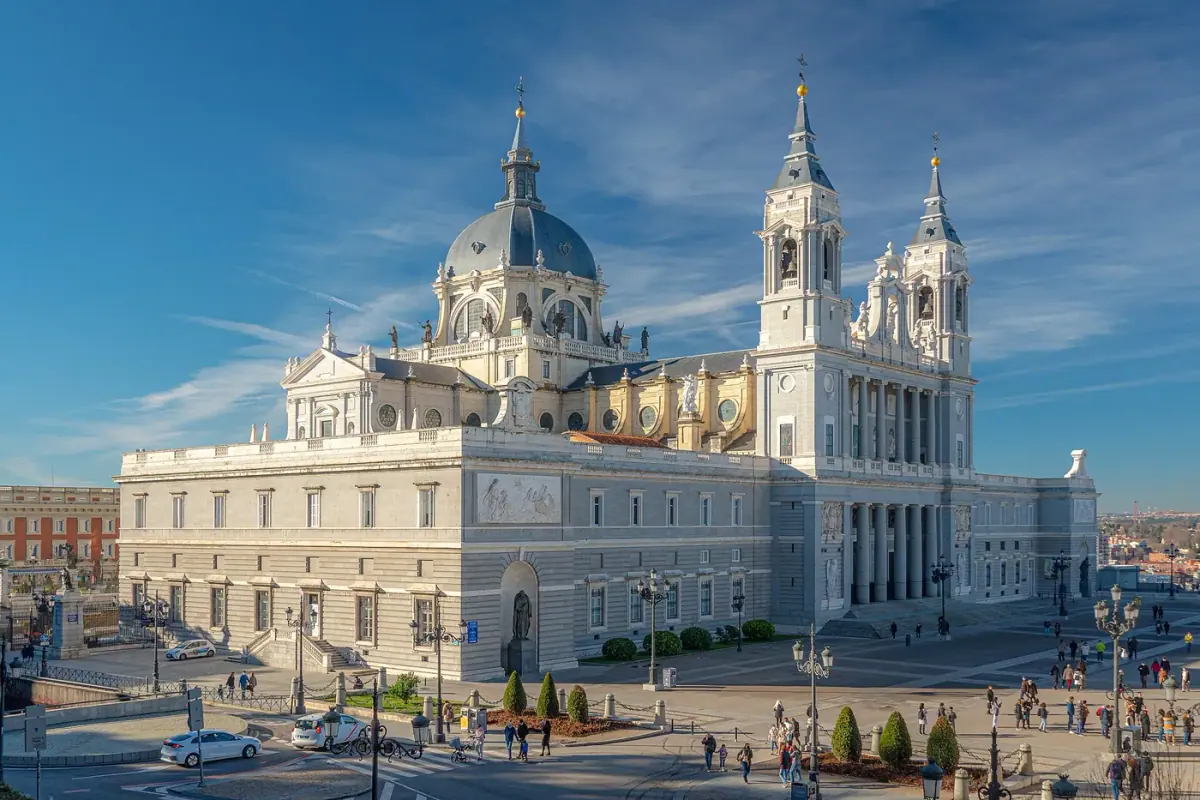 Madrid: Almudena Katedrali