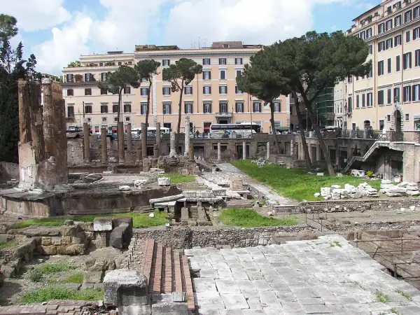 Roma · Largo Argentina Kedi Koruma Alanı