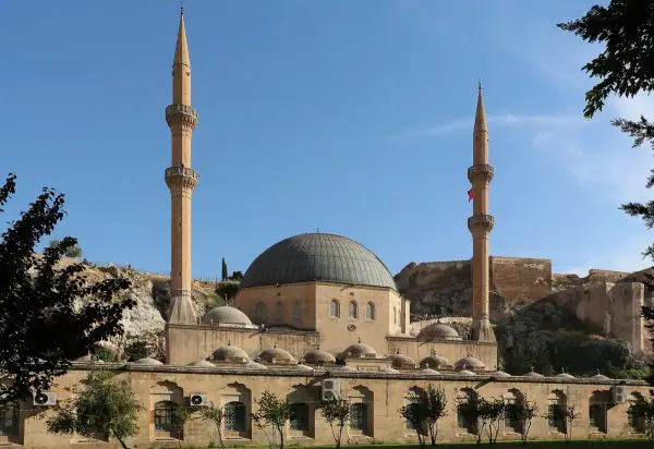 Şanlıurfa · Mevlid-i Halil Camii ve Mağarası