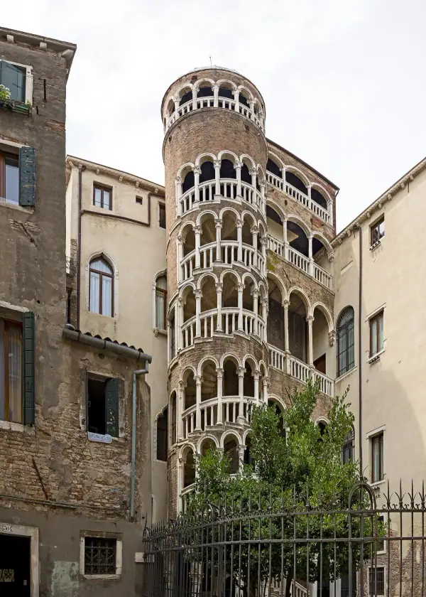 Venedik · Palazzo Contarini del Bovolo